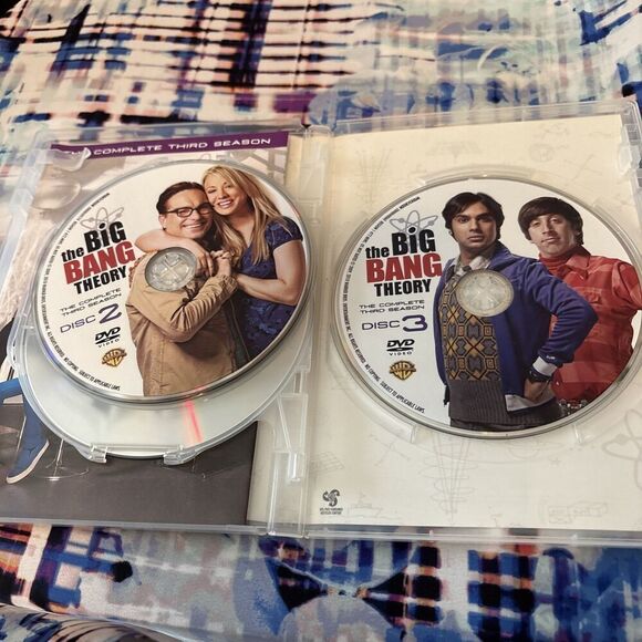 The Big Bang Theory: the Complete Third Season (DVD, 2009) - Picture 3 of 4